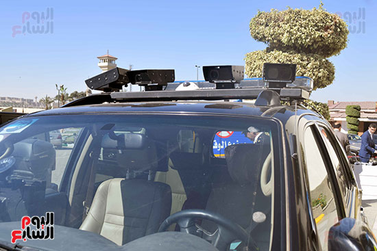 كاميرات مراقبة أعلى السيارة