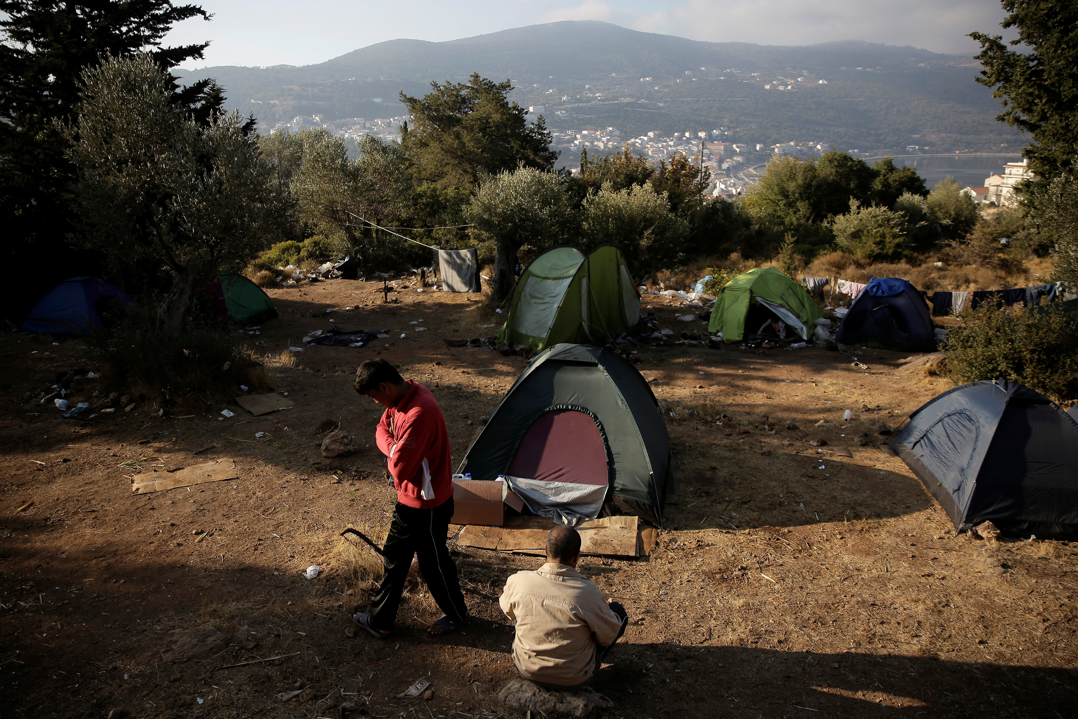 خيم اللاجئون فى اليونان