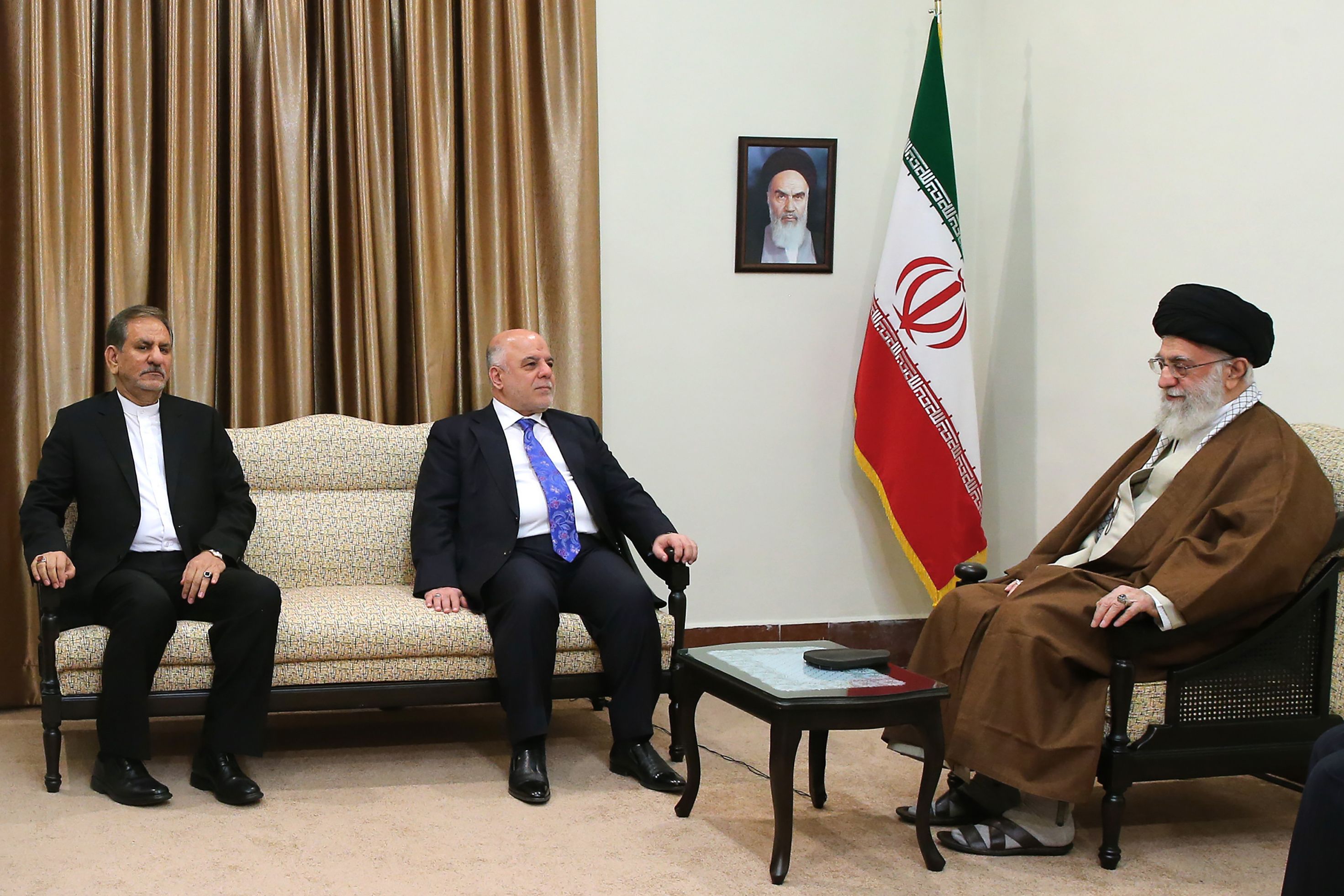 المرشد الإيرانى مع رئيس وزراء العراق