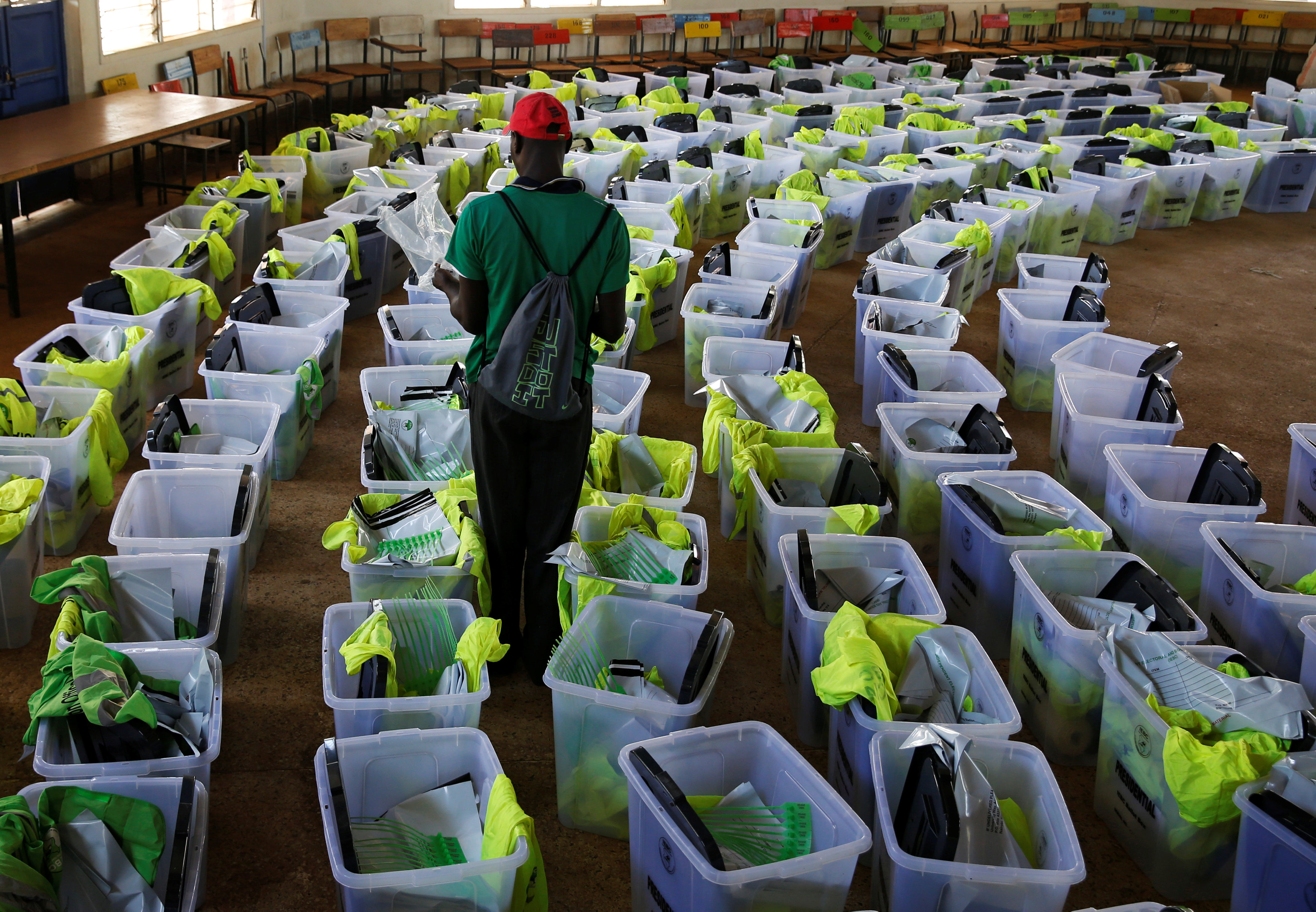 صناديق الإقتراع فى انتخابات كينيا