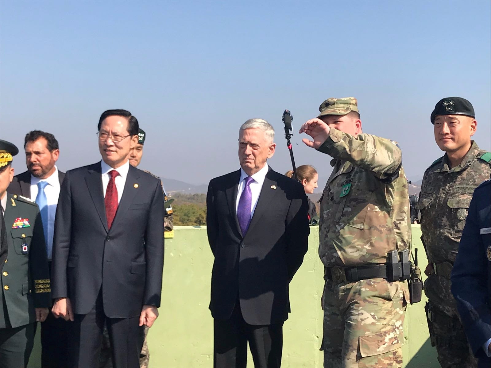 وزير الدفاع الأمريكى ونظيرة الكورى الجنوبى