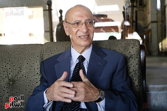 محمد الشناوى نائب رئيس المحكمة الدستورية السابق (5)
