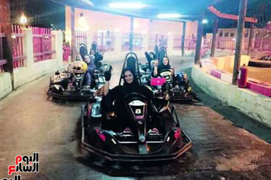 أول سيدة تفوز بسباق سيارات فى السعودية سنكسر حاجز الخوف (3)