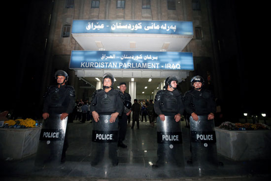 انتشار الشرطة أمام برلمان كردستان