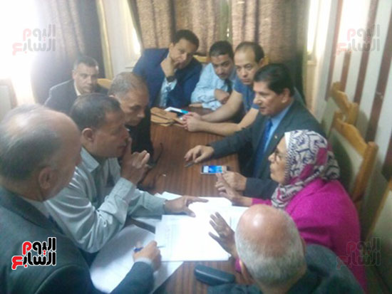  لجنة التنظيم والإدارة من القاهرة والإسكندرية لبحث موقف العمالة