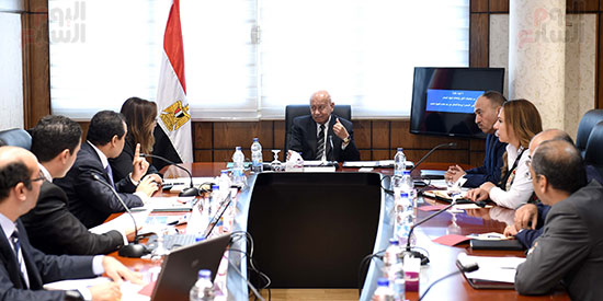 رئيس الوزراء يتابع خطوات نقل الوزارات والهيئات للعاصمة الإدارية الجديدة (3)