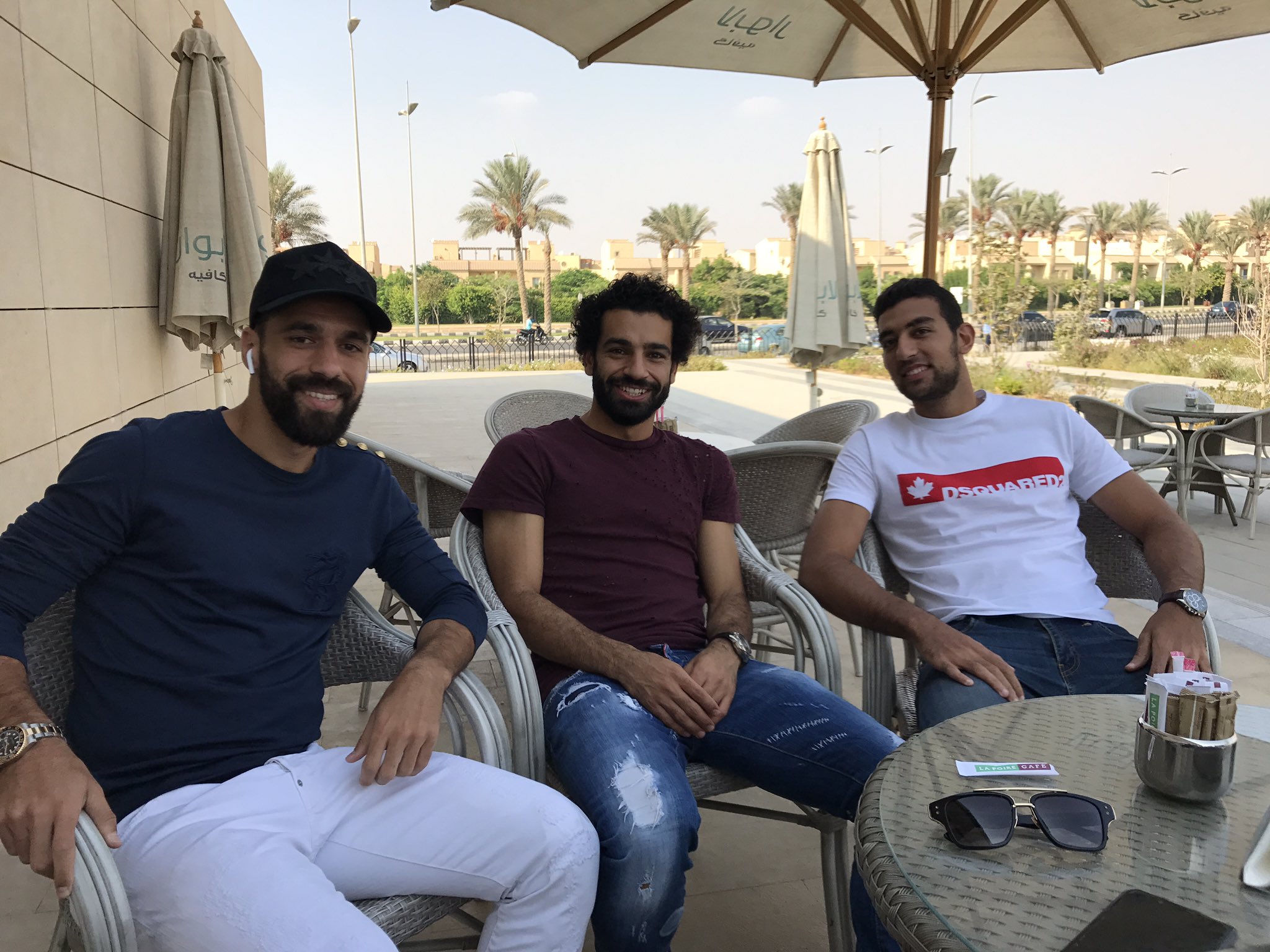 محمد صلاح مع عبد الله السعيد وكوكا