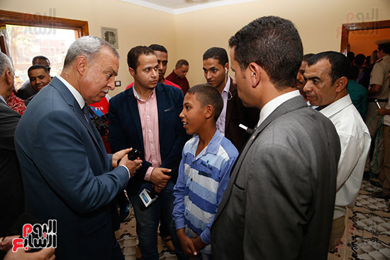رجل الأعمال أحمد أبو هشيمة فى افتتاح قرية دندرة (15)