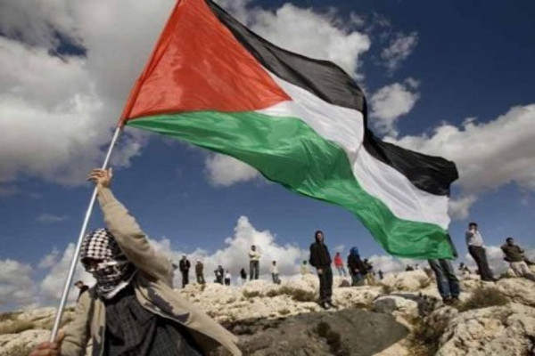 معاناة الشعب الفلسطينى