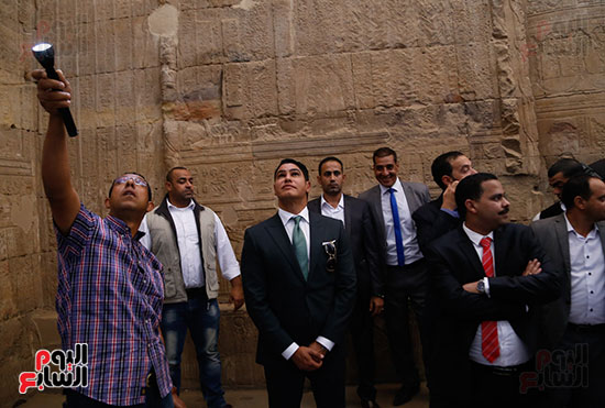 رجل الأعمال أحمد أبو هشيمة فى معبد دندرة الأثرى (5)