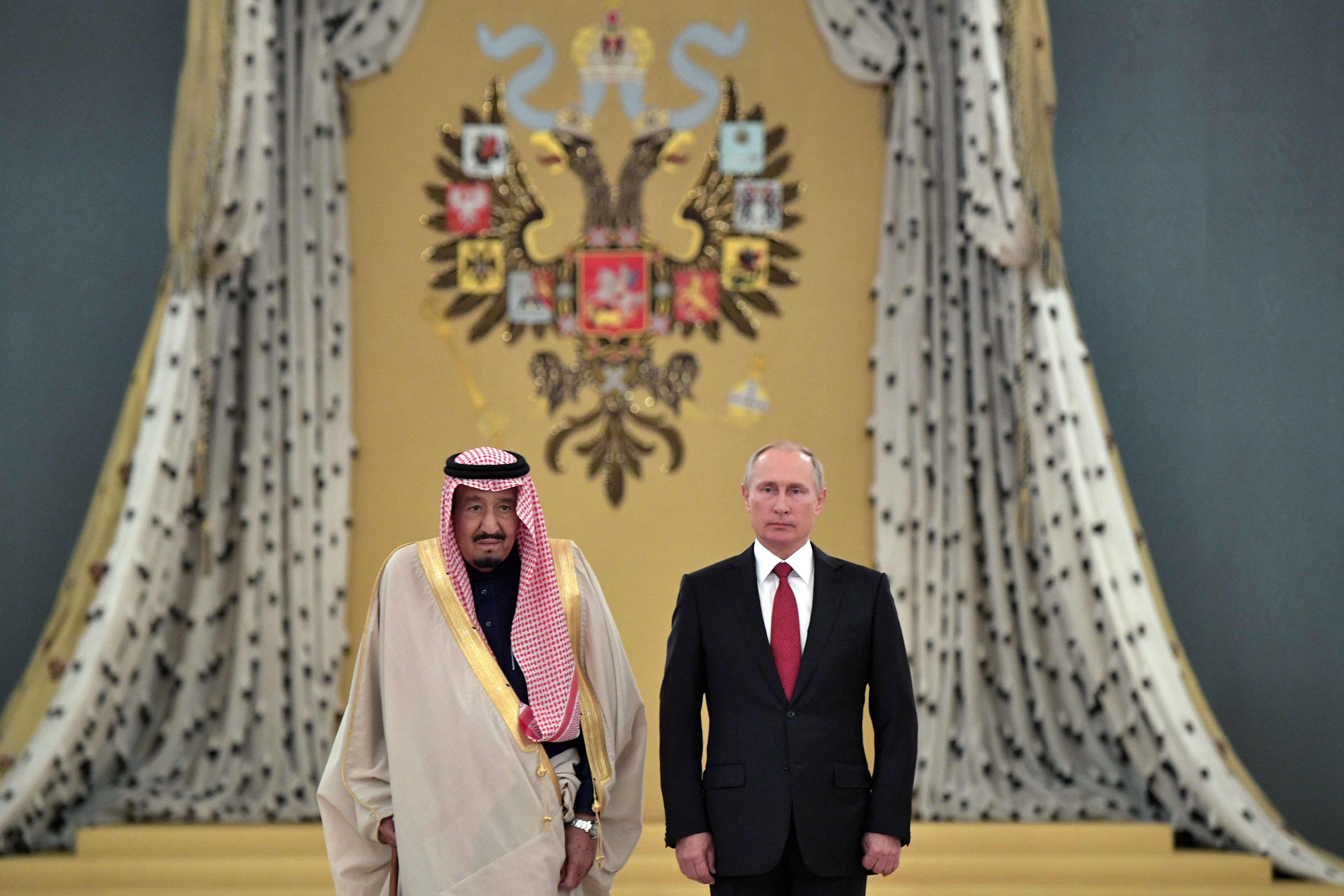 بوتين يستقبل الملك سلمان فى الكرملين بموسكو