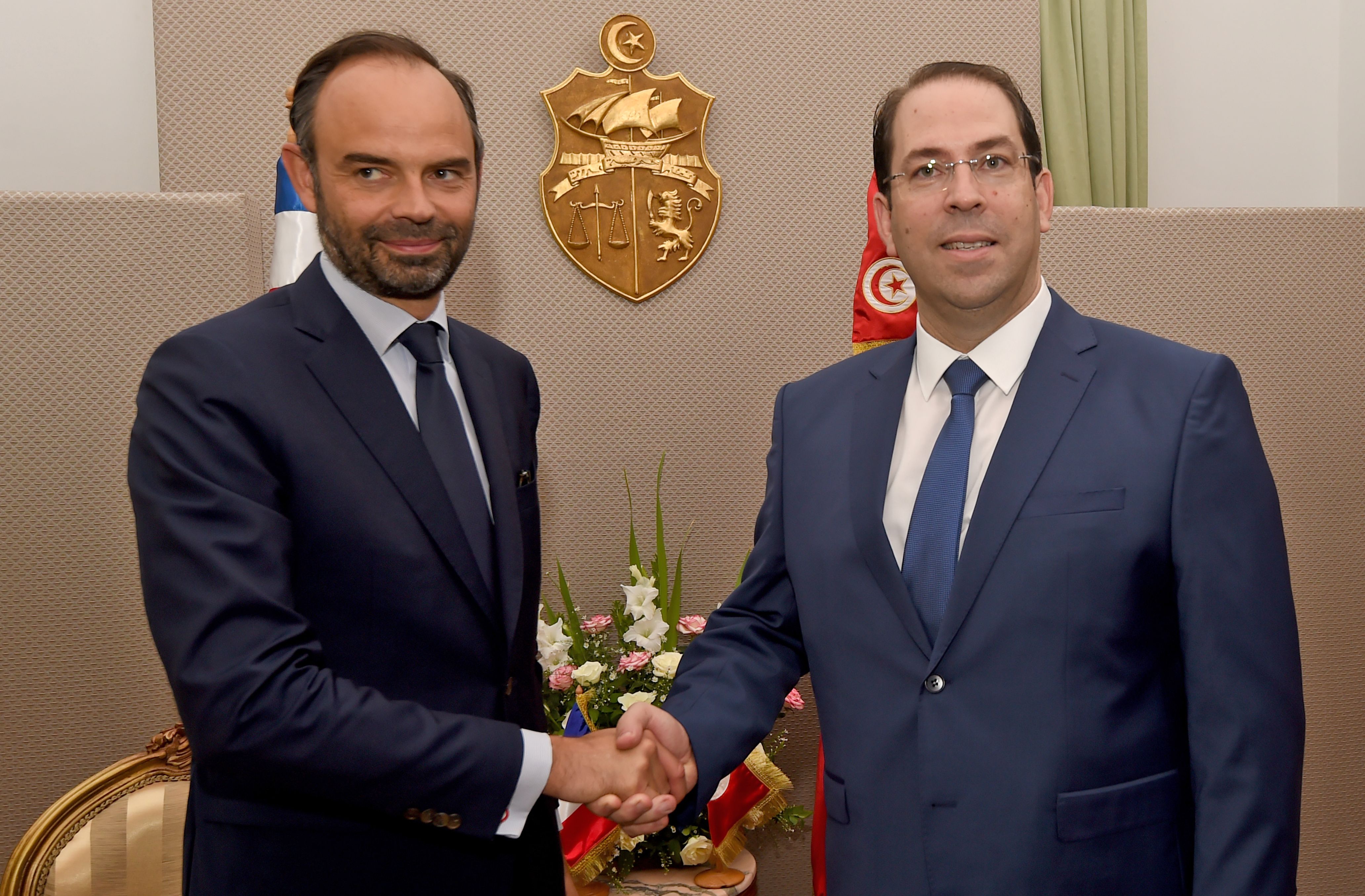 رئيسا وزراء تونس وفرنسا