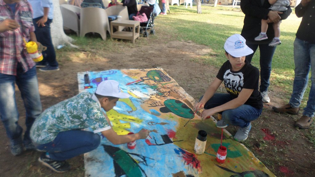 اطفال يرسمون لوحة عن انتصار اكتوبر بالاسماعيلية (3)
