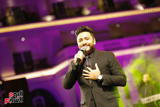  تامر حسنى تحفل العاصمة الإدارية بأغنية أنا مصرى (3)