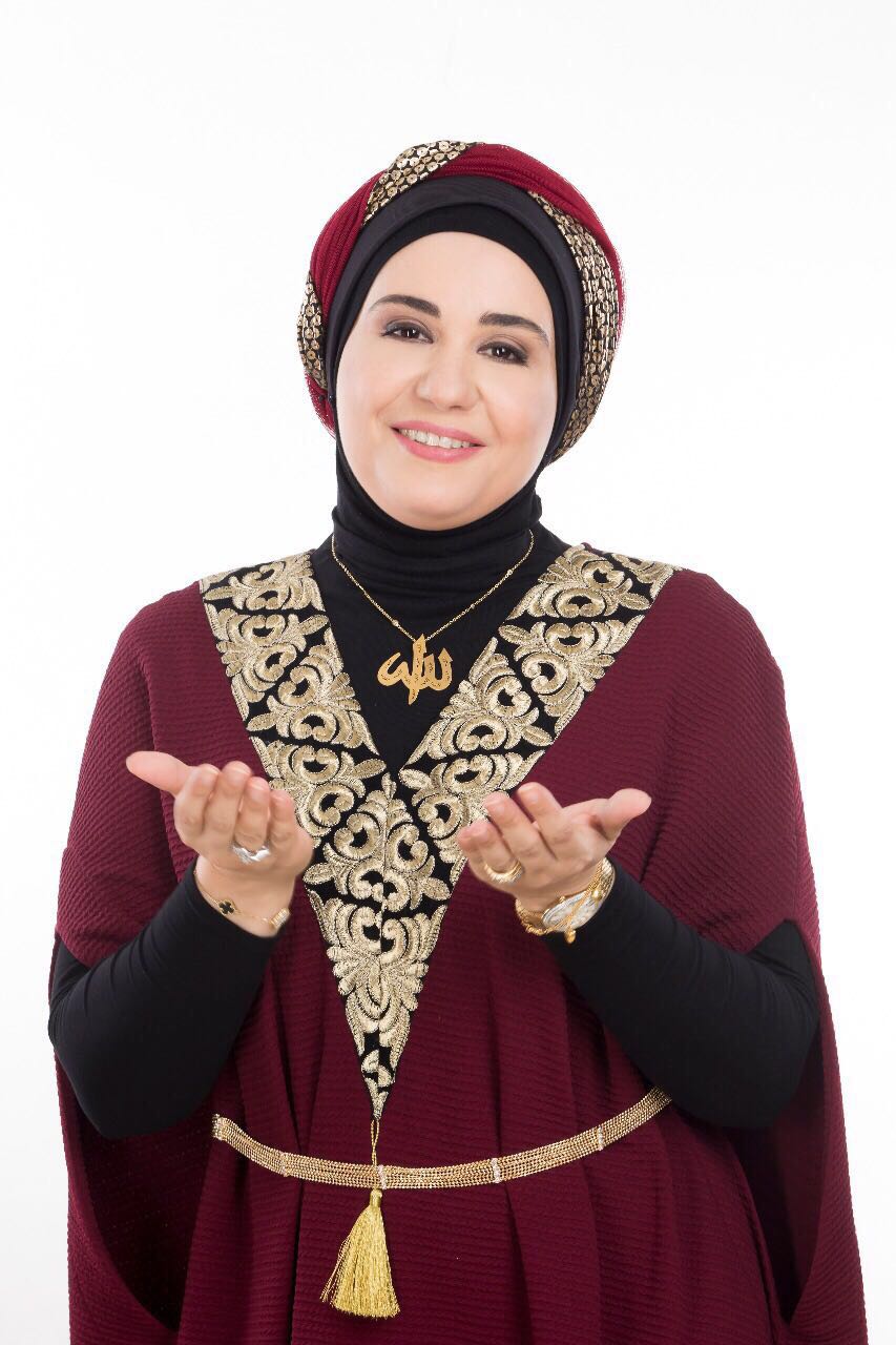 الدكتورة نادية عمارة (2)
