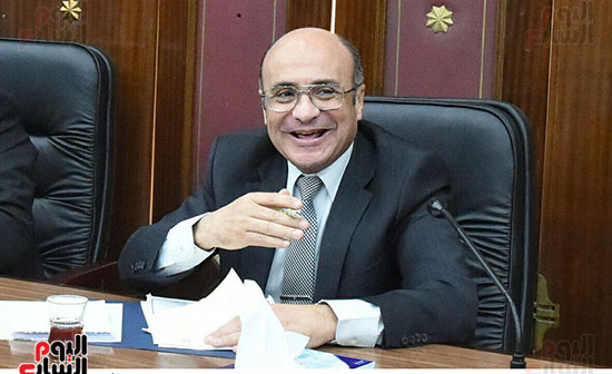 المستشار عمر مروان وزير شئون مجلس النواب يلتقى عدد من ممثلى الجمعيات الأهلية والاتحاد العام للجمعيات الأهلية  (6)