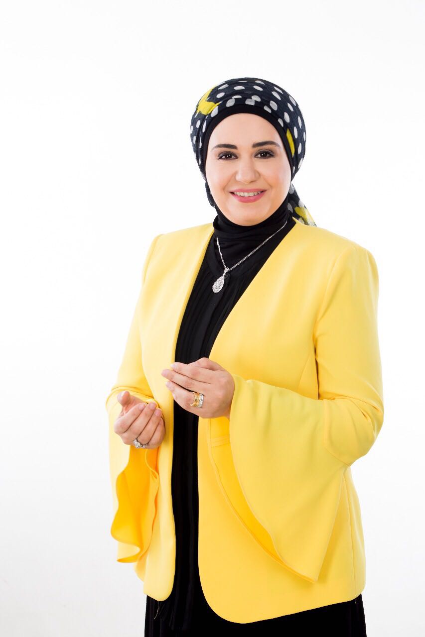 الدكتورة نادية عمارة (1)