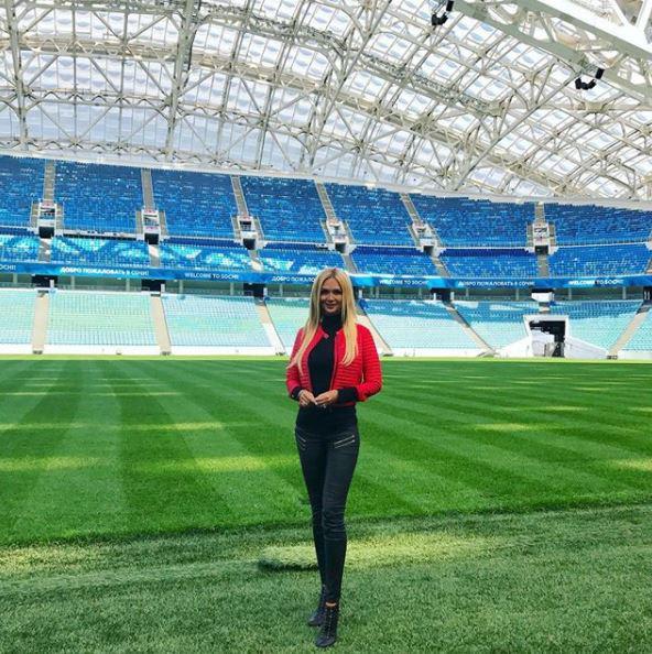 ملكة جمال روسيا بملعب مونديال روسيا 2018