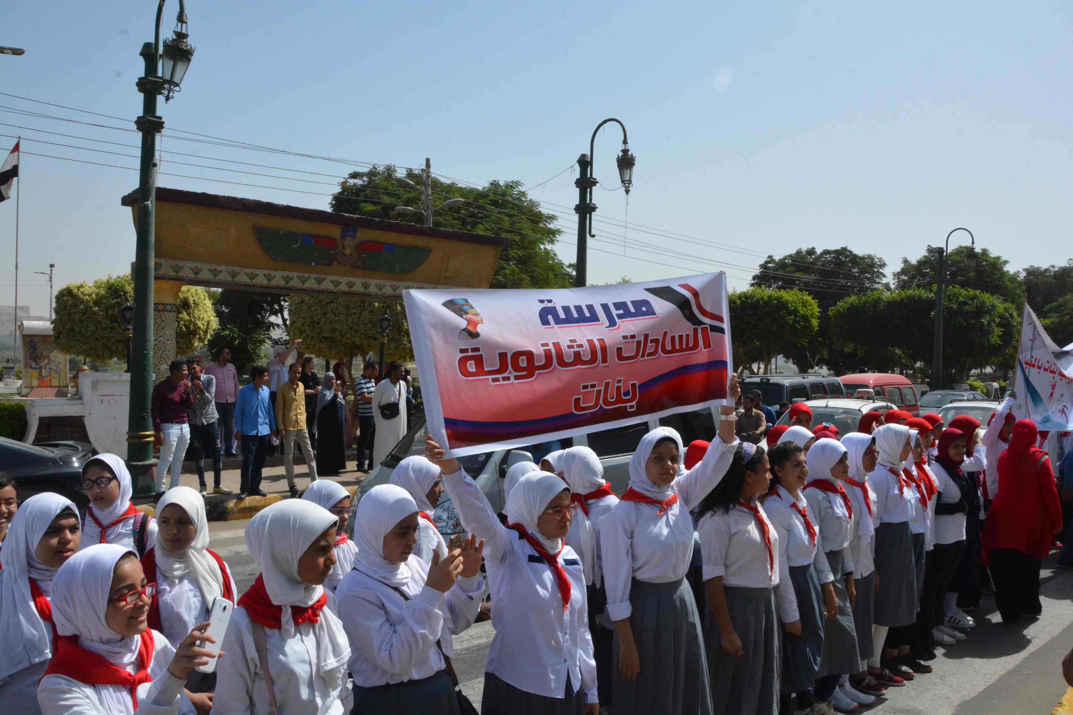 محافظ المنيا يشهد احتفال التربية والتعليم بذكرى نصر أكتوبر (10)