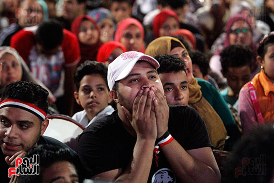 القلق والتوتر على الجماهير مباراه مصر والكونغو (10).