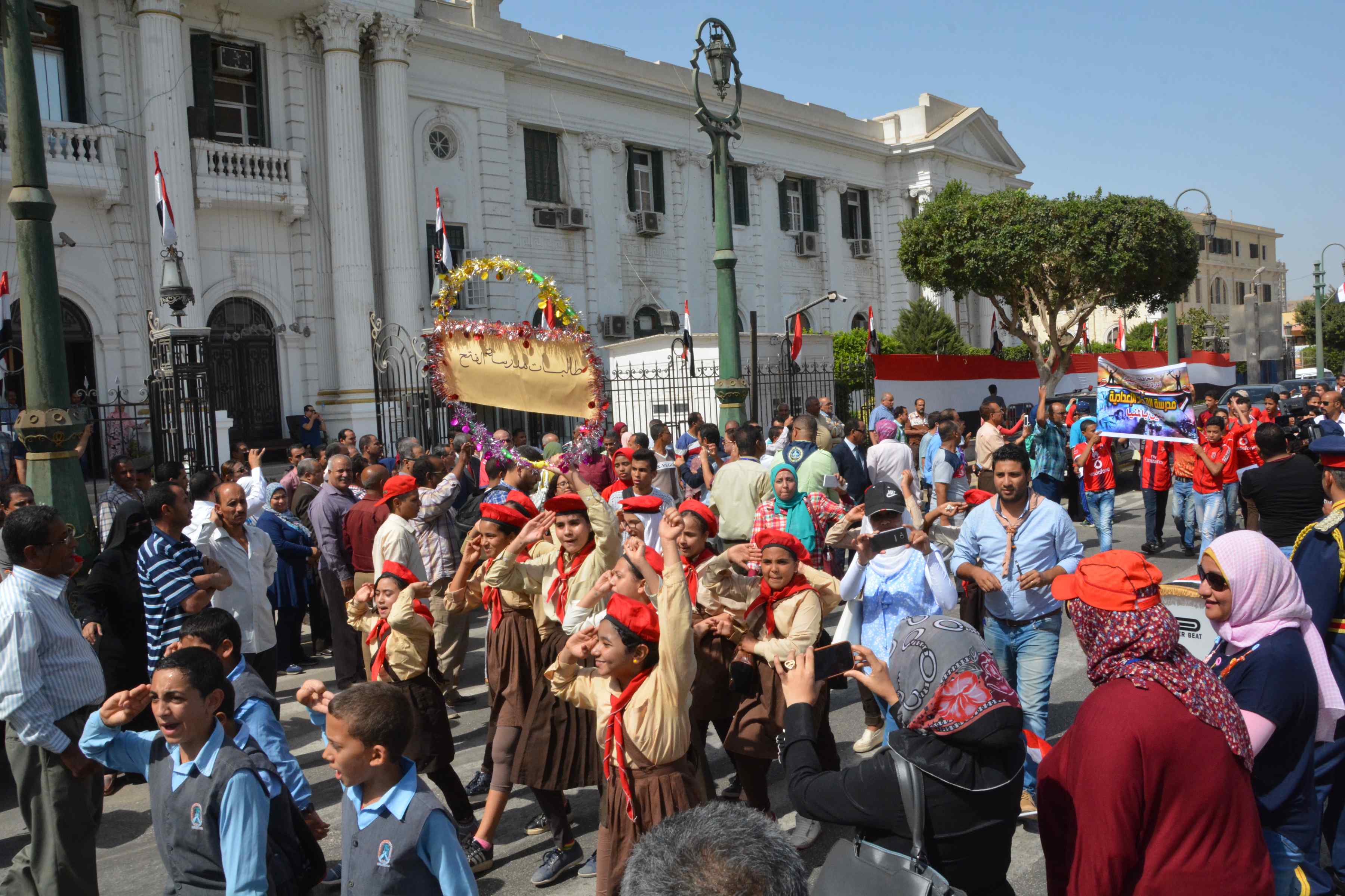 محافظ المنيا يشهد احتفال التربية والتعليم بذكرى نصر أكتوبر (4)