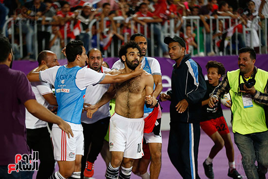 فرحة الفوز بمباراه مصر والكونغو (17)