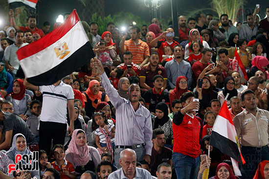 القلق والتوتر على الجماهير مباراه مصر والكونغو (45).
