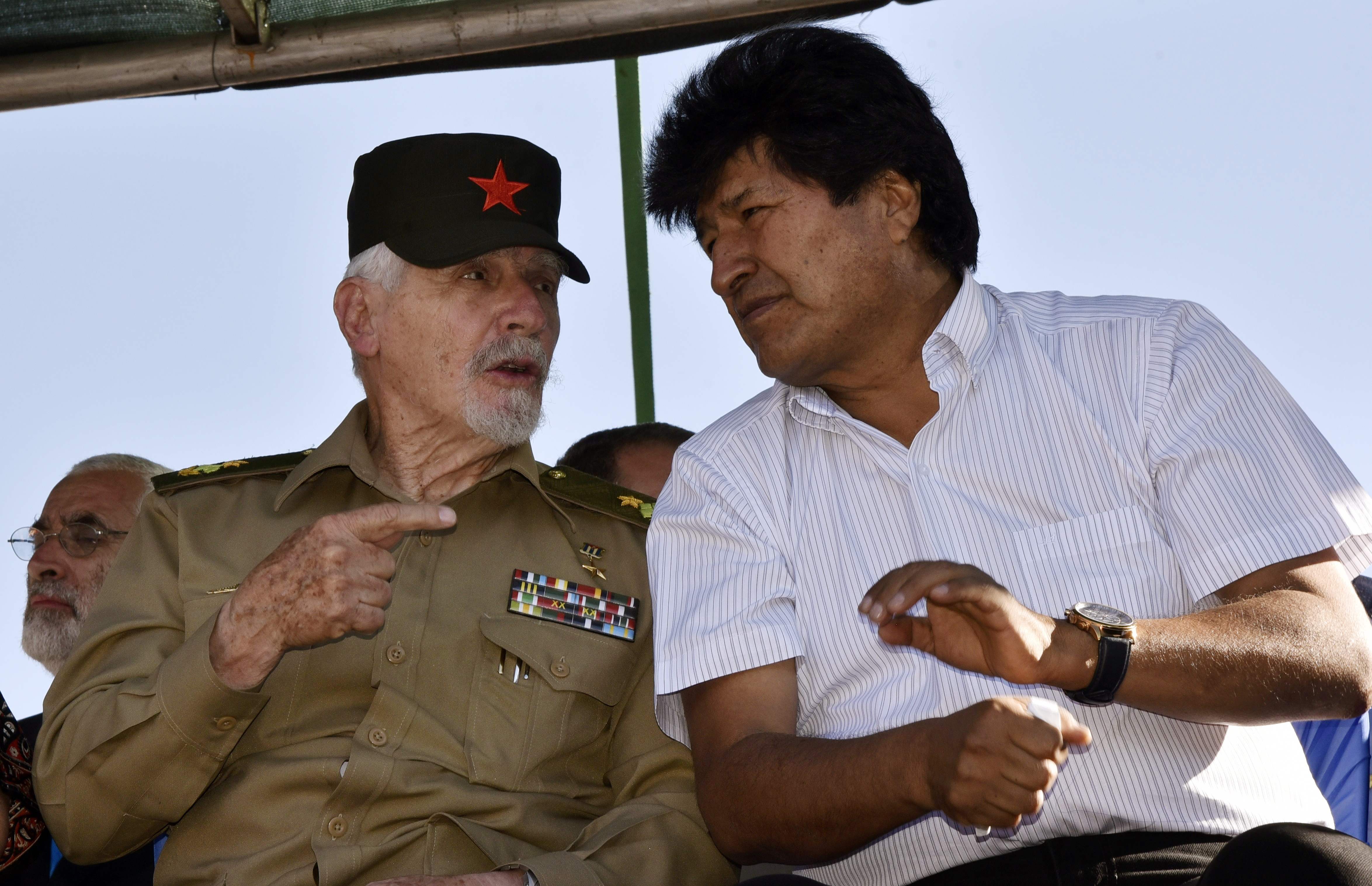 حديث بين رئيس بوليفيا ونائب رئيس كوبا