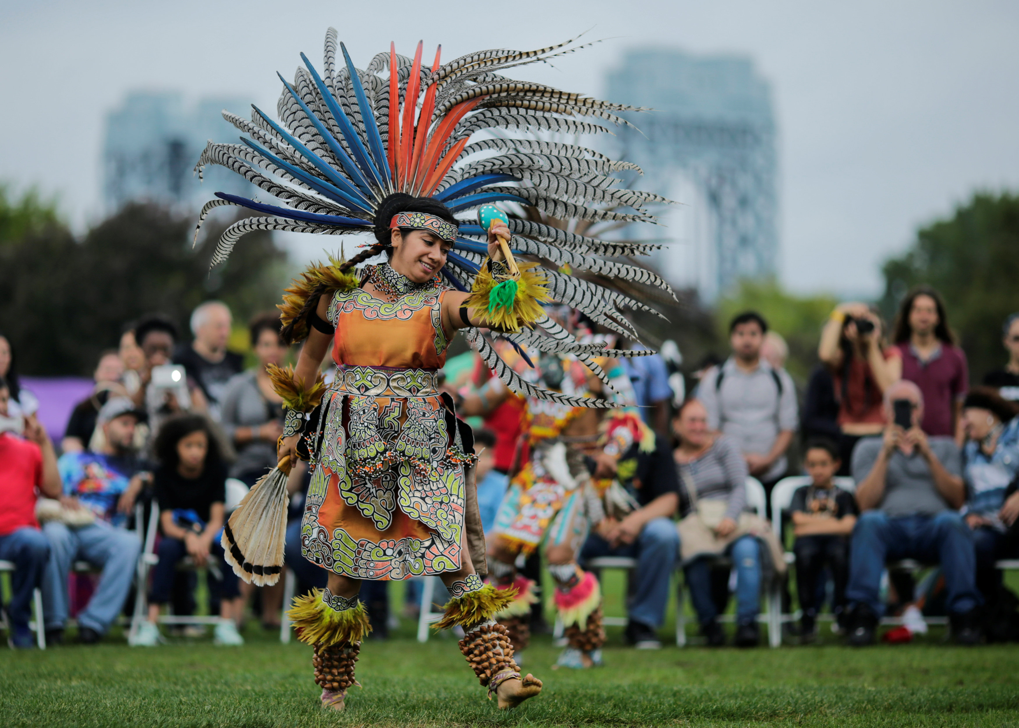 رقصات تعكس ثقافة السكان الأصليين لأمريكا