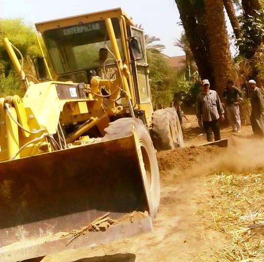 رفع 35 طن تراكمات وأتربة ونظافة شوارع بمدينة طهطا (4)