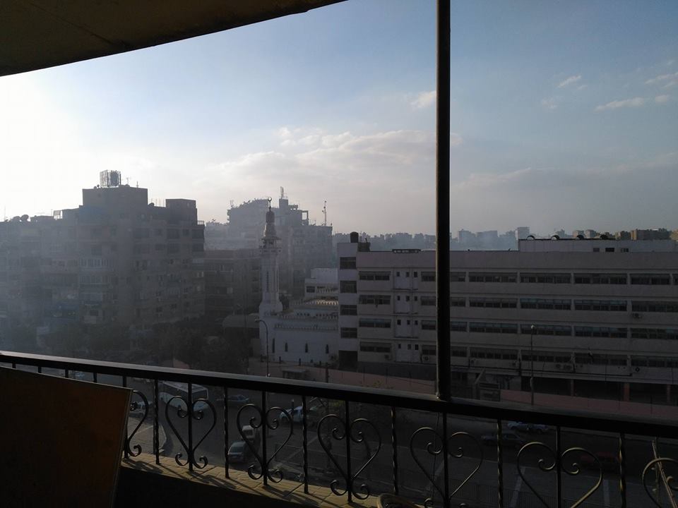 ألادخنة المتصاعدة من الحريق