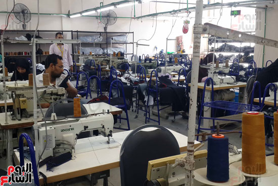 ماكينات إحدى المصانع الجديدة ببورسعيد