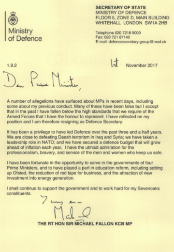 نص استقالة وزير الدفاع البريطاني