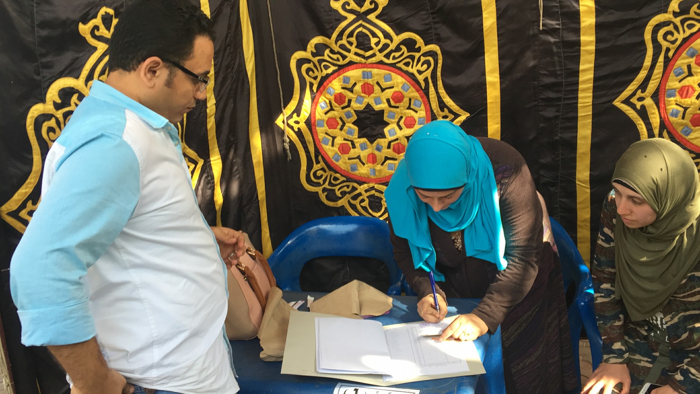 اقبال على التصويت داخل اللجان