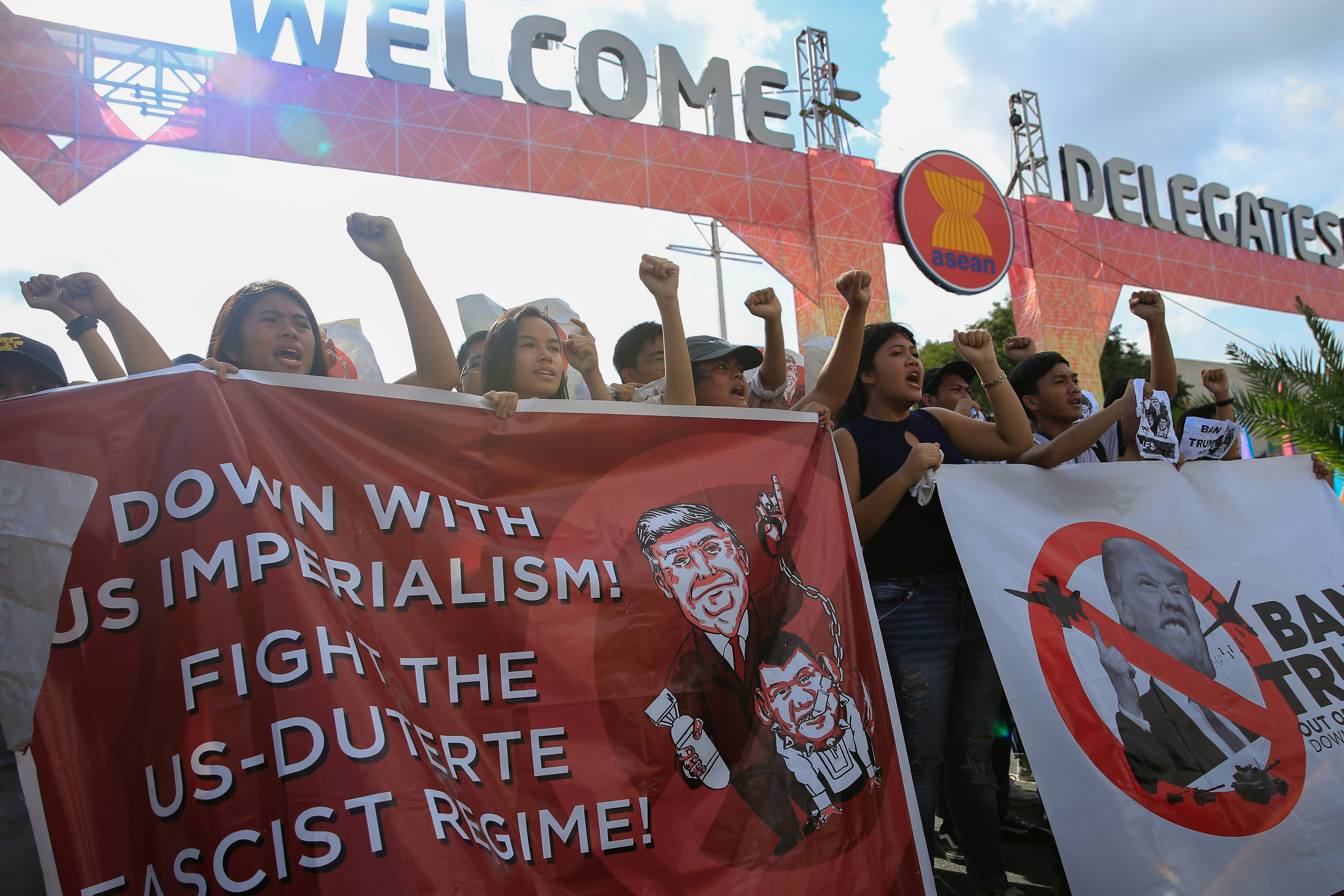 احتجاجات ضد ترامب فى مانيلا