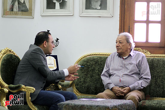 لويس جريس أثناء الحوار