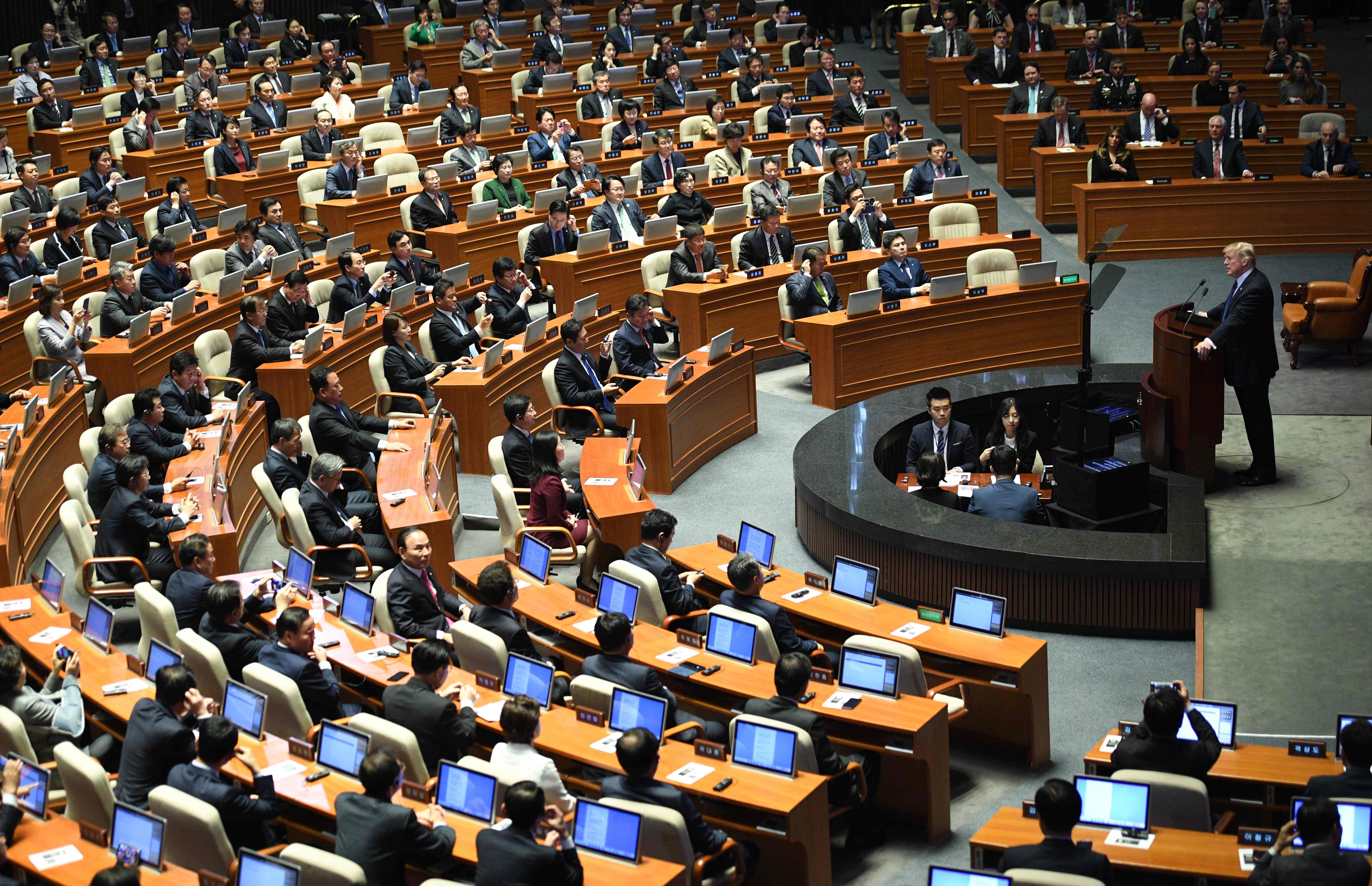 ترامب أمام الجمعية الوطنية لكوريا الجنوبية
