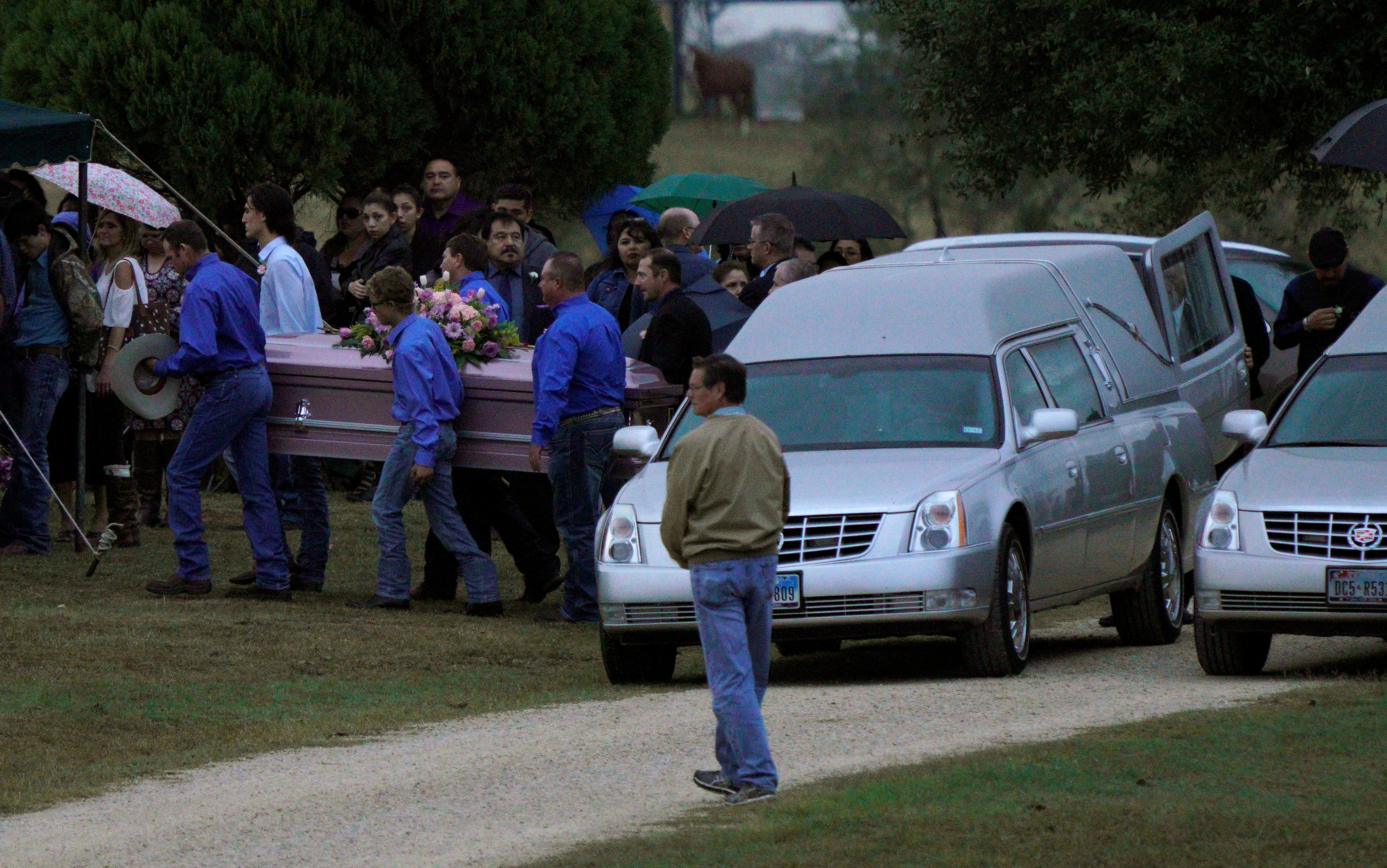مراسم دفن عدد من ضحايا مذبحة الكنيسة المعمدانية