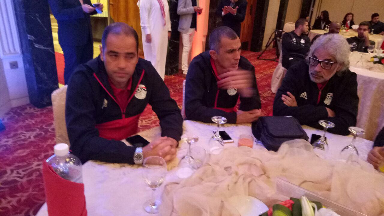 لاعبو المنتخب يحضرون حفل التكريم في السعودية (7)