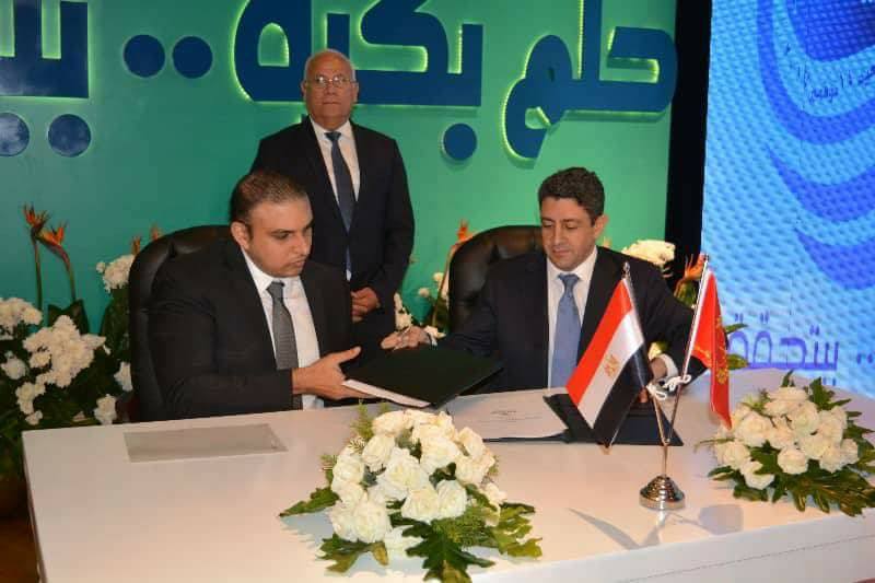 توقيع عقود الفندق4 توقيع عقود الفندق4