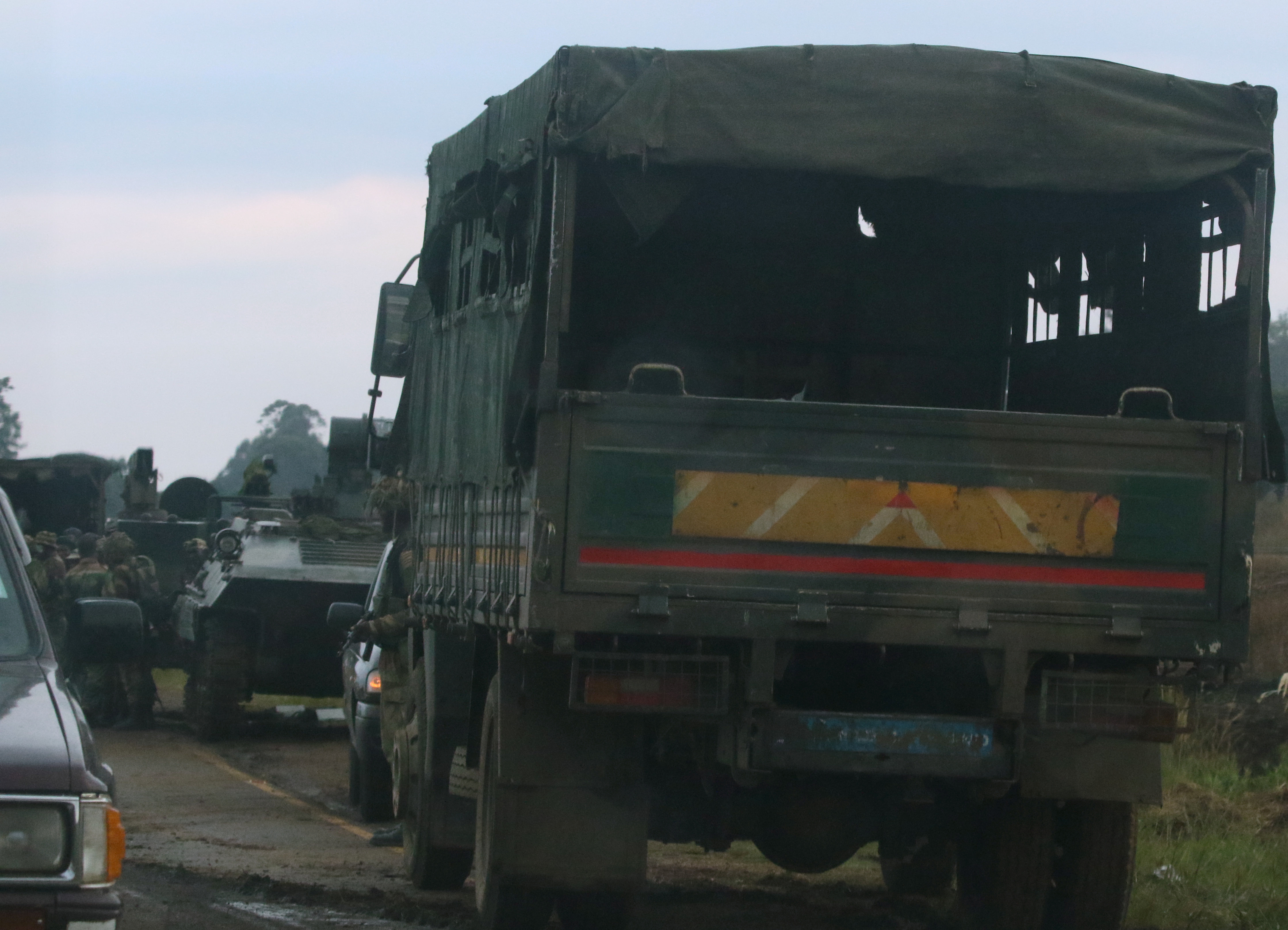 انتشار قوات الجيش الزيمبابوى فى الشوارع عقب السيطرة على السلطة