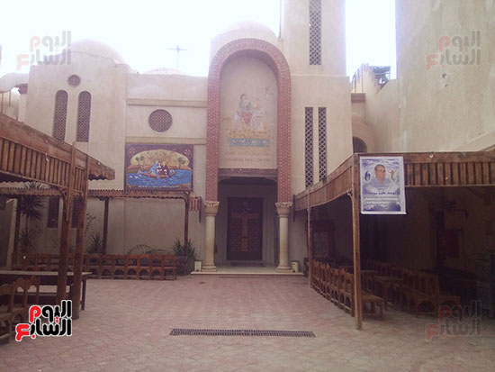 جانب من الكنيسة