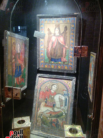 جانب من الصور والمقتنيات والآثار