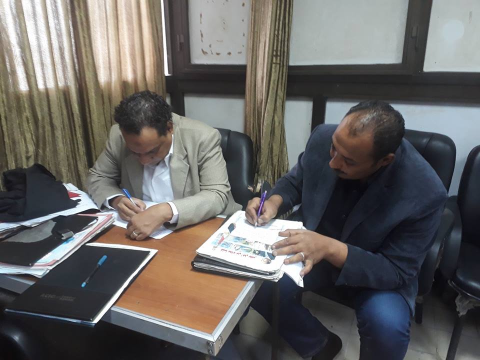 محامو الأقصر ينطلقون في التوقيع علي إستمارة "علشان تبنيها" لدعم الرئيس السيسي