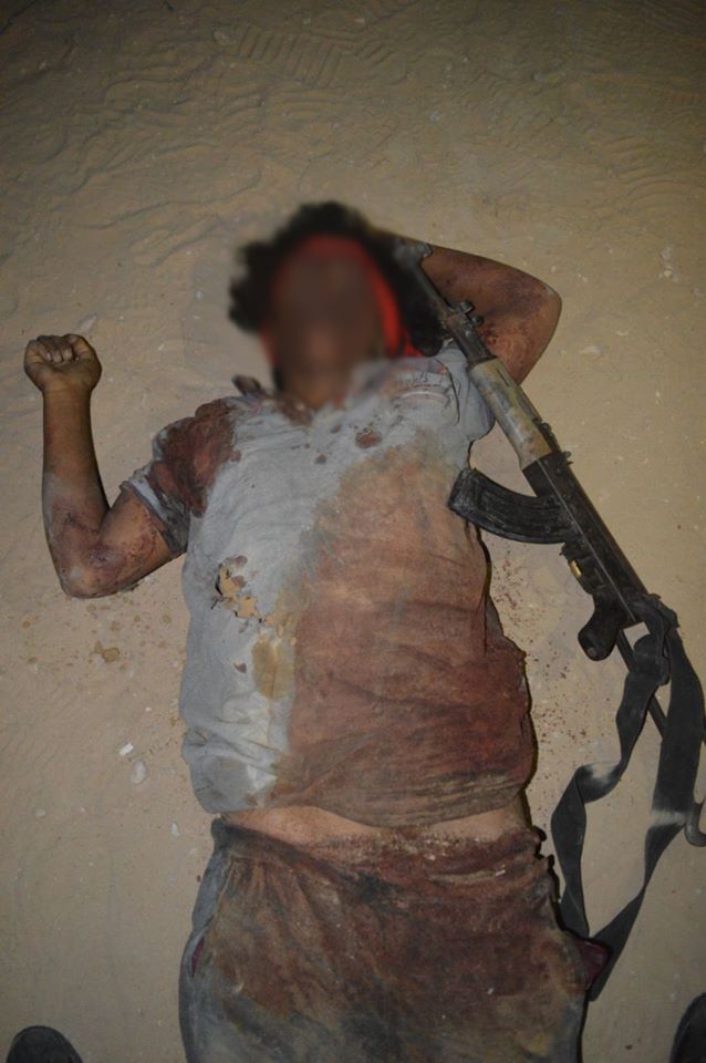 صور مقتل عنصر تكفيرى بشمال سيناء
