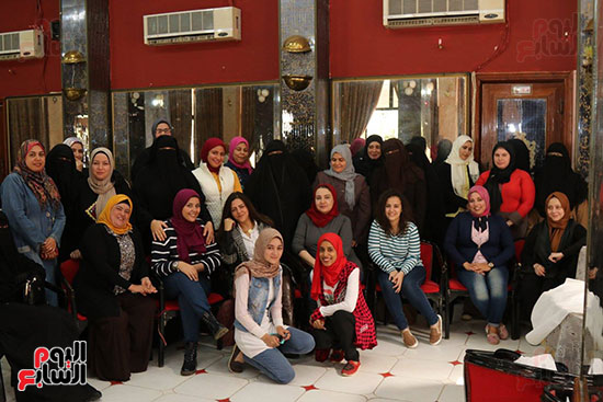 صور   تدريب 50 سيدة بكفر الشيخ على الحرف اليدوية (4)