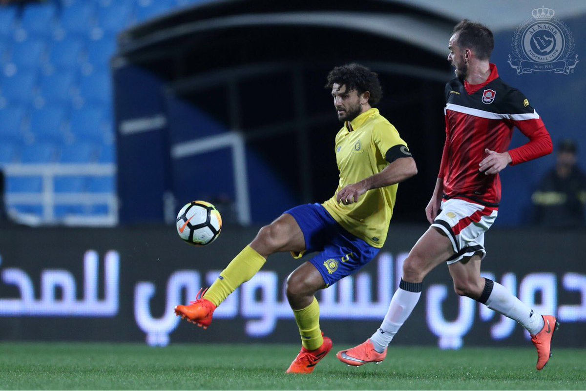 حسام غالي في مباراة النصر والرائد