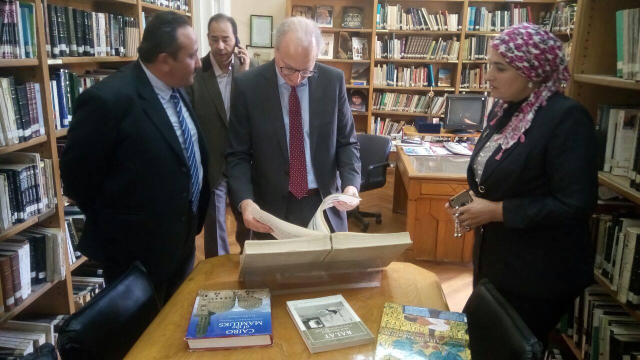 زيارة سفير الارجنتين لمكتبة القاهرة الكبرى (3)