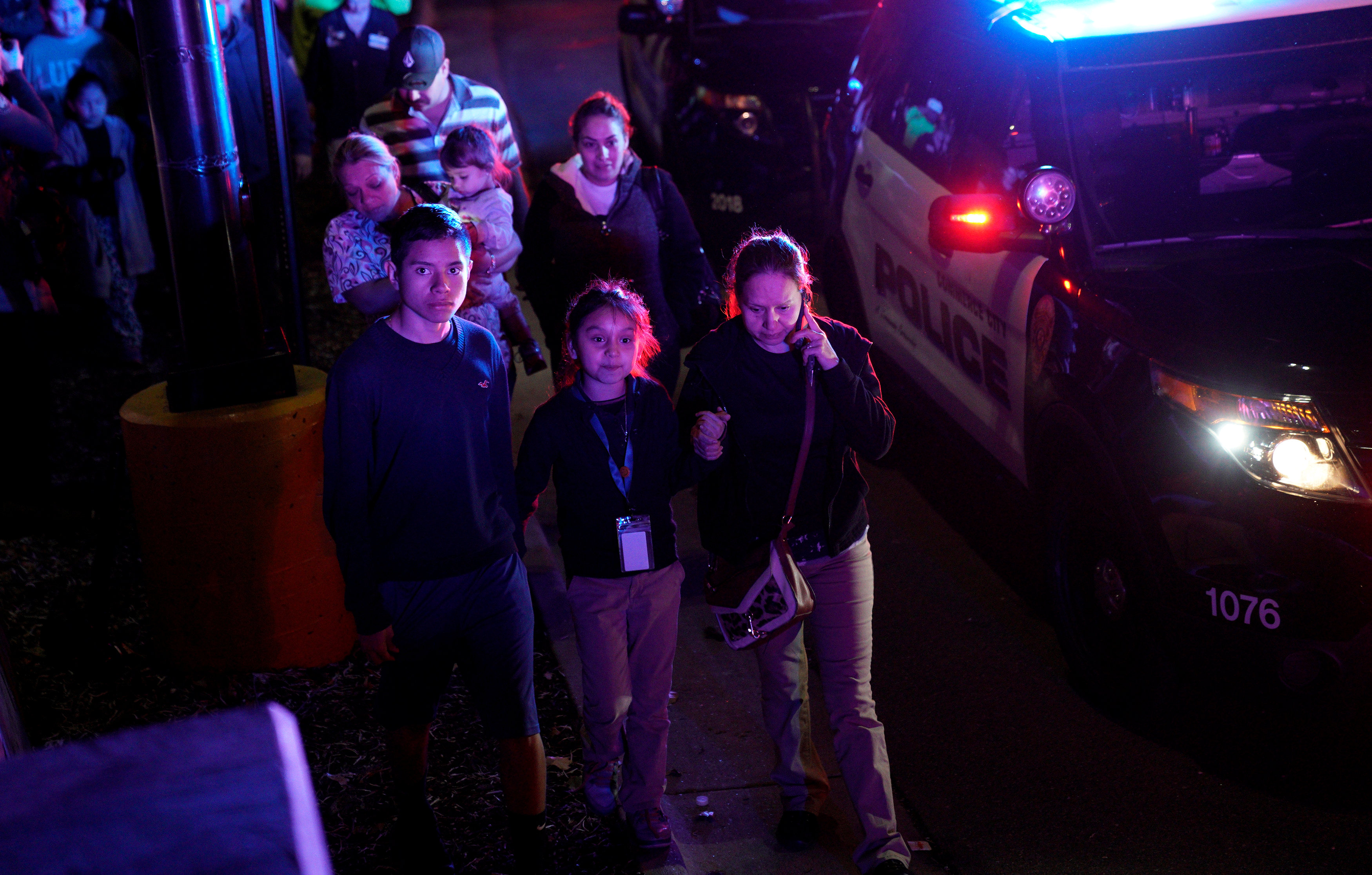 جانب من الاستنفار أمنى قرب موقع الحادث