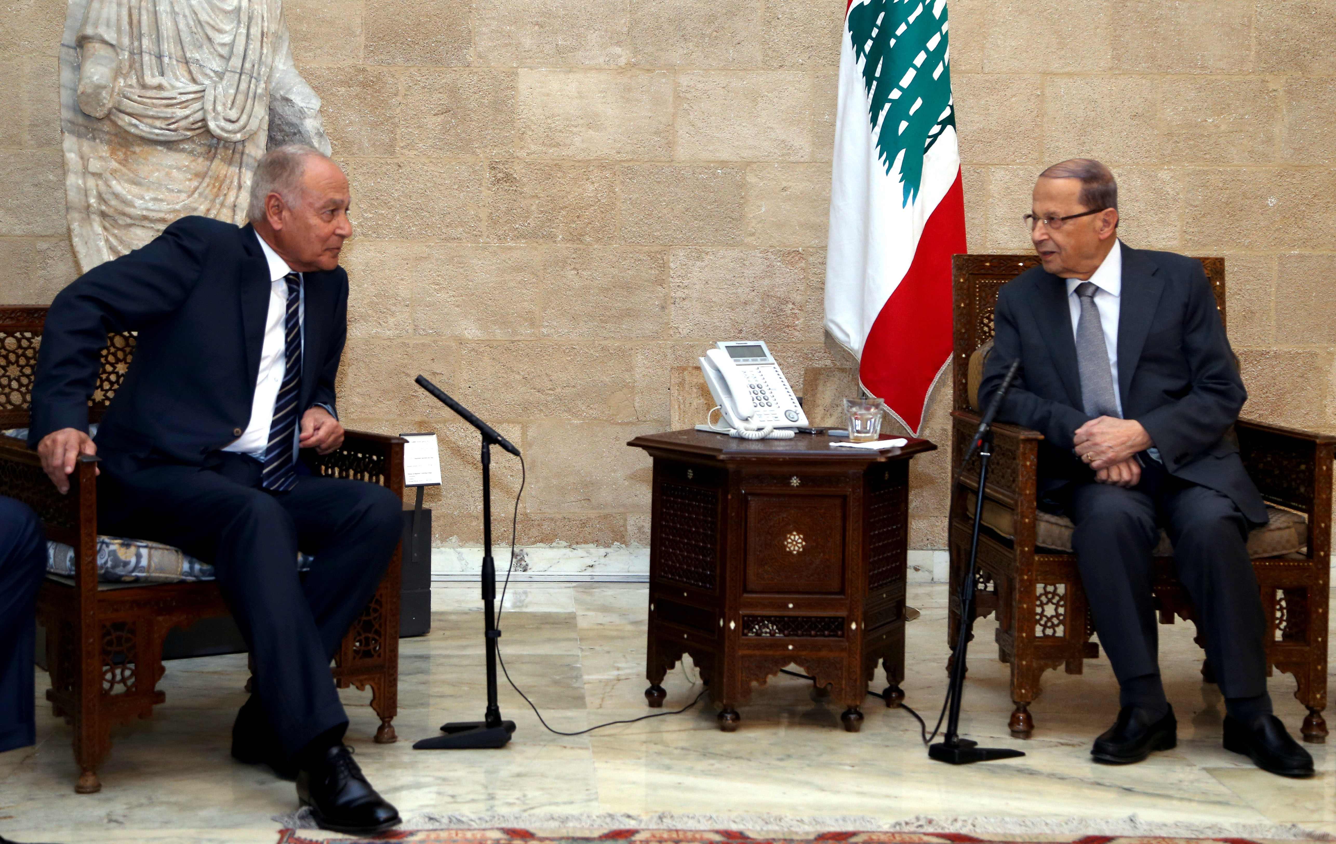 لقاء بين ميشيل عون الرئيس اللبنانى وأمين جامعة الدول العربية